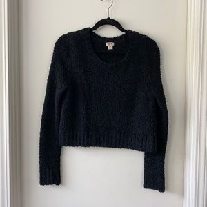 BLACK SWEATER